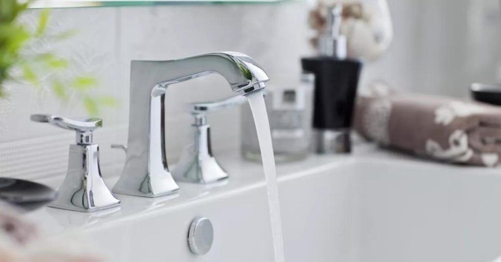 Are Waterfall Faucets Still in Style in 2024 - Blog - 1