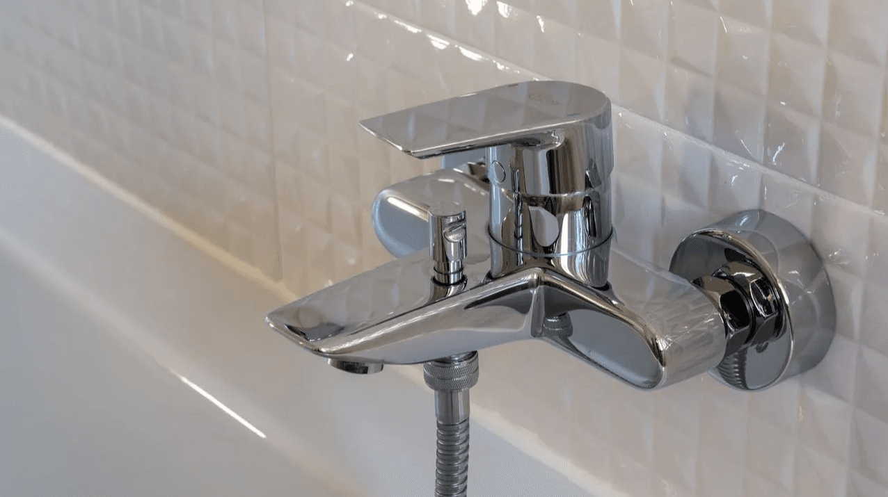 Shower Diverter Not Working? Here’s How To Fix It! - Blog - 1