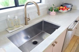 Are Stainless Steel Sinks Still Relevant in 2025? Here’s What You Need to Know